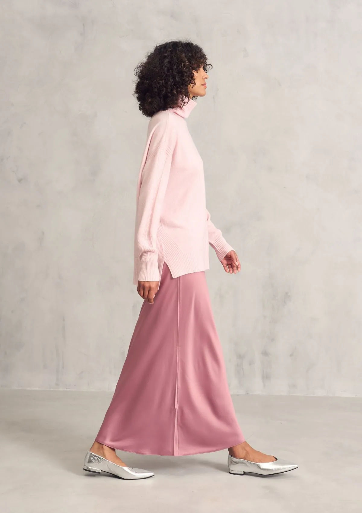 Chevron Detail Relaxed Polo Sweater in Pixie Pink