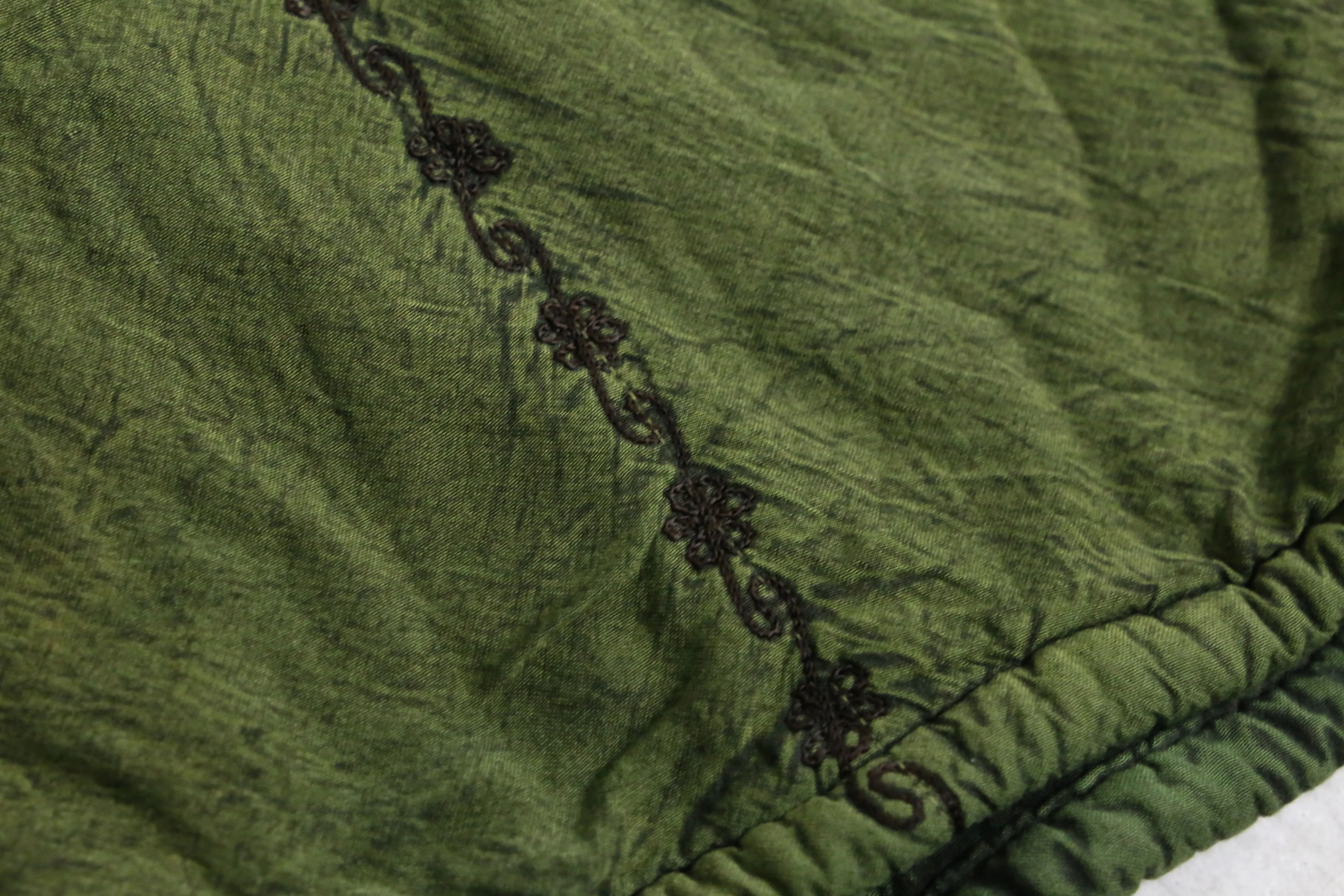 dark green wrinkle design jacket