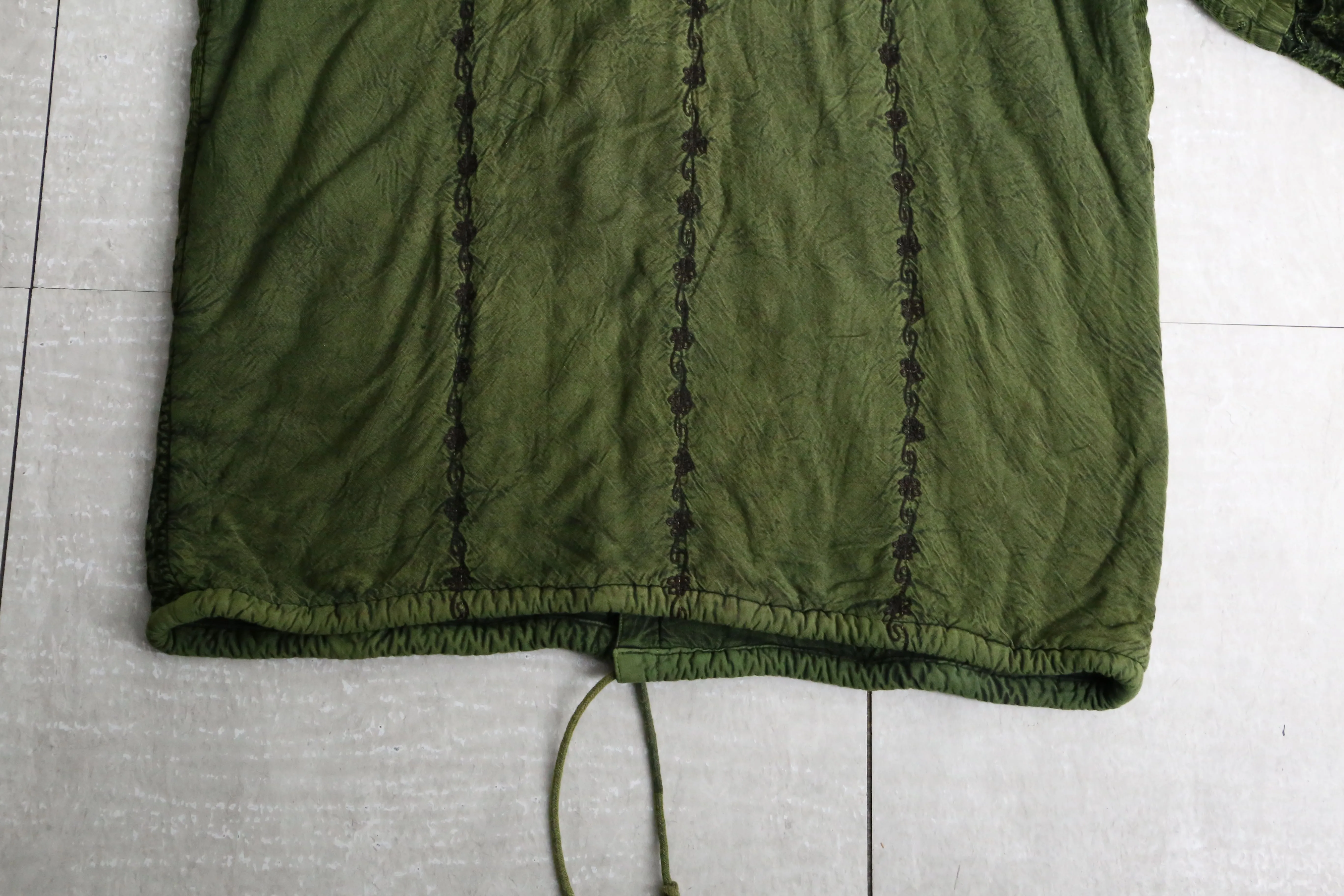 dark green wrinkle design jacket