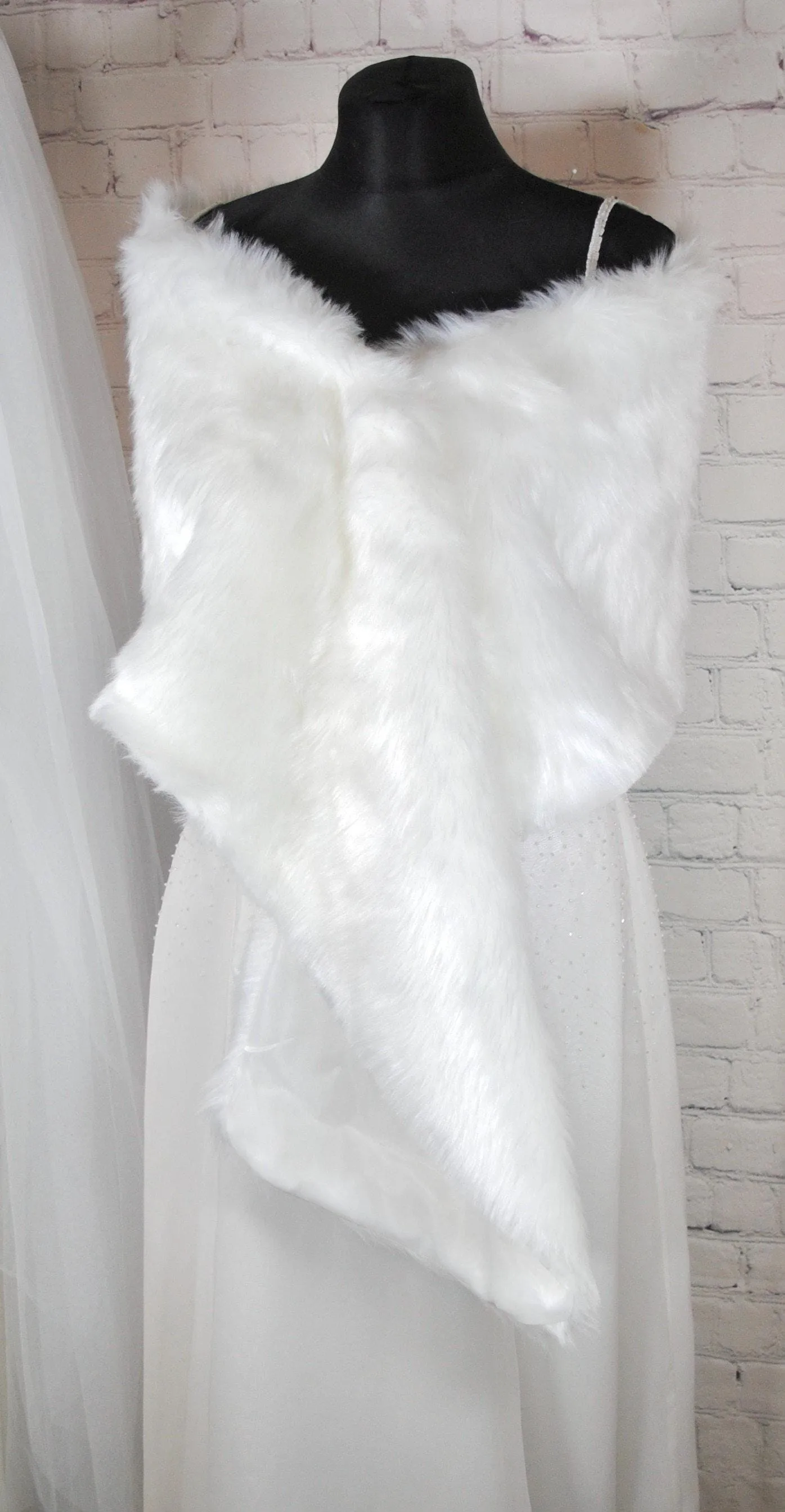 Ivory Faux Fur Bridal Cape
