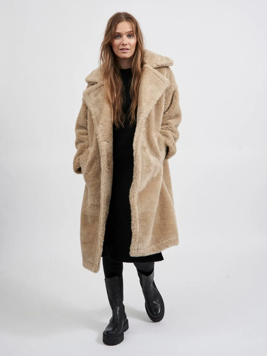 Juma Faux Fur Coat (Natural)