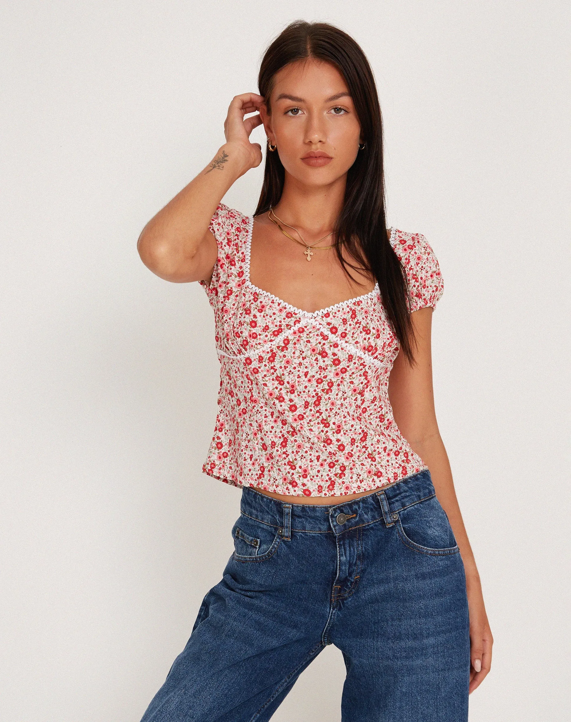 Laz Top in Blush Red Ditsy Floral
