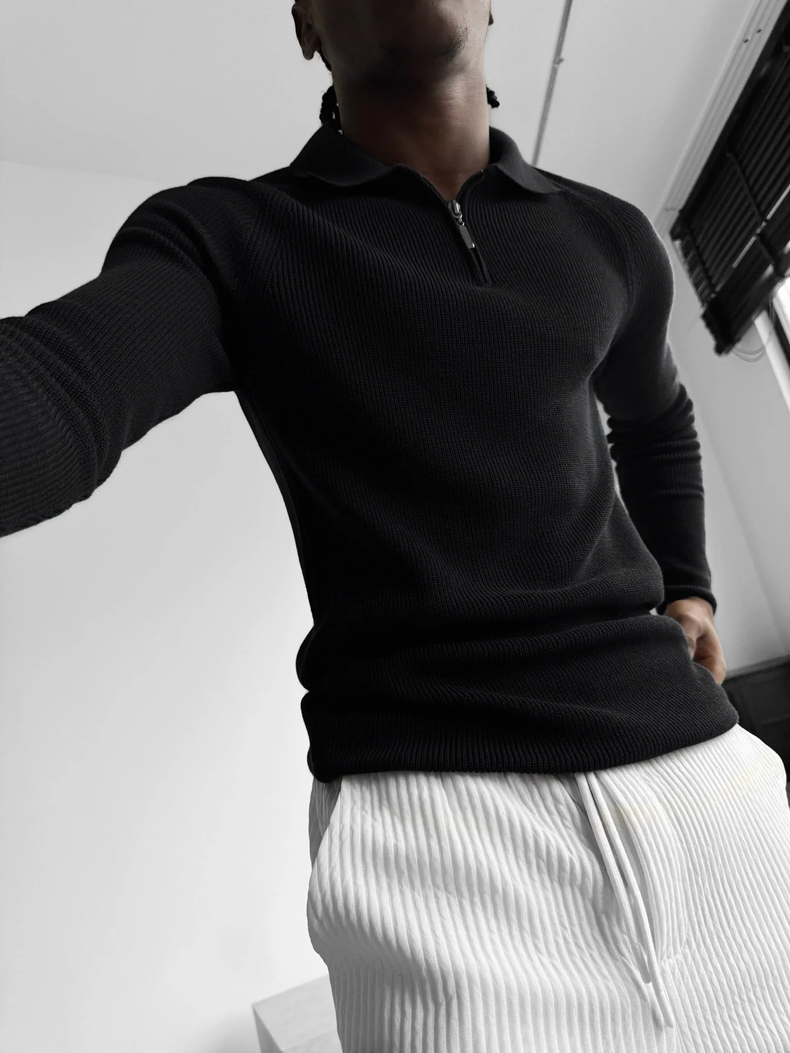 Slim Fit Knit Zipper Polo Sweater - Black